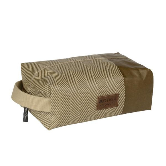 Alfred toiletry bag in oil cloth with a convenient handle made in France by Artiga, perfect for a shaving kit